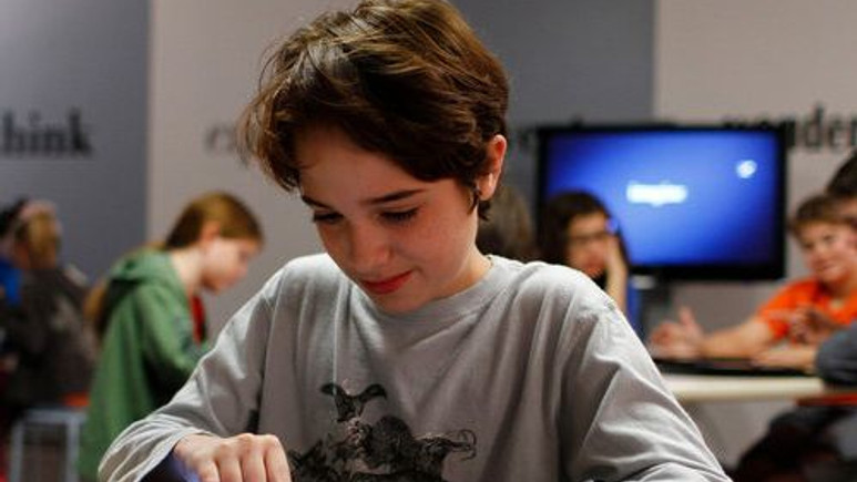 Intel Atom’dan okullar için iki yeni tablet