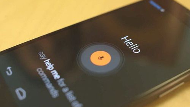 Ucuz ve plastik Moto X geliyor