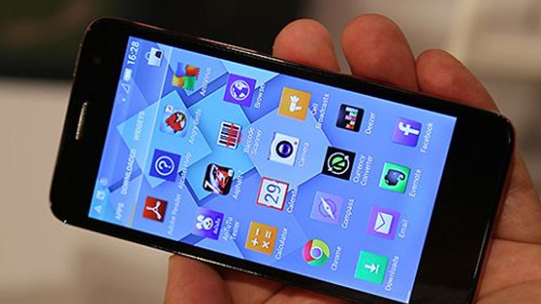Alcatel de mini furyasına dahil oldu