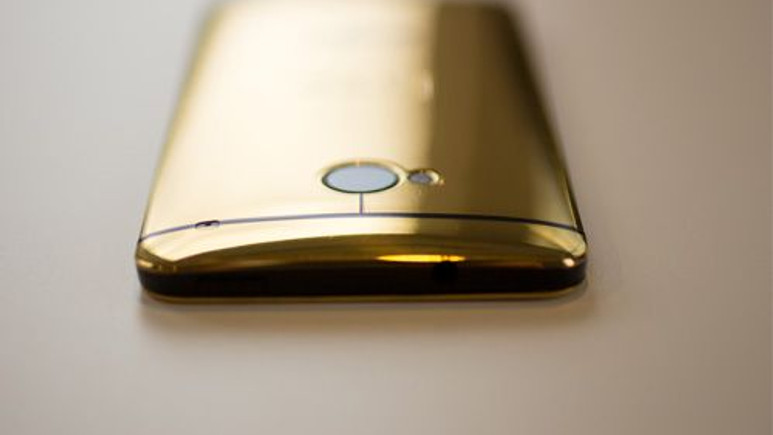 İşte altın rengiyle HTC One!