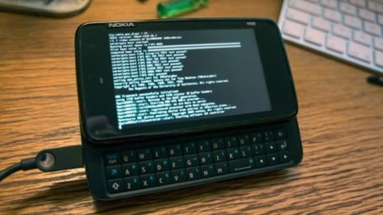 iOS, Nokia N900'de çalıştı!