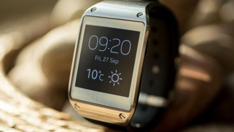 Galaxy Gear için yeni yıl reklamı yayınlandı
