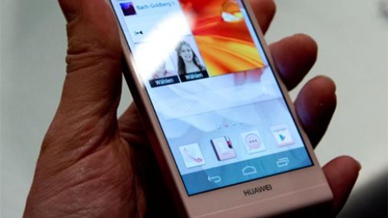 Huawei 2014 yılına bomba bir cihazla giriyor, işte karşınızda Sophia!