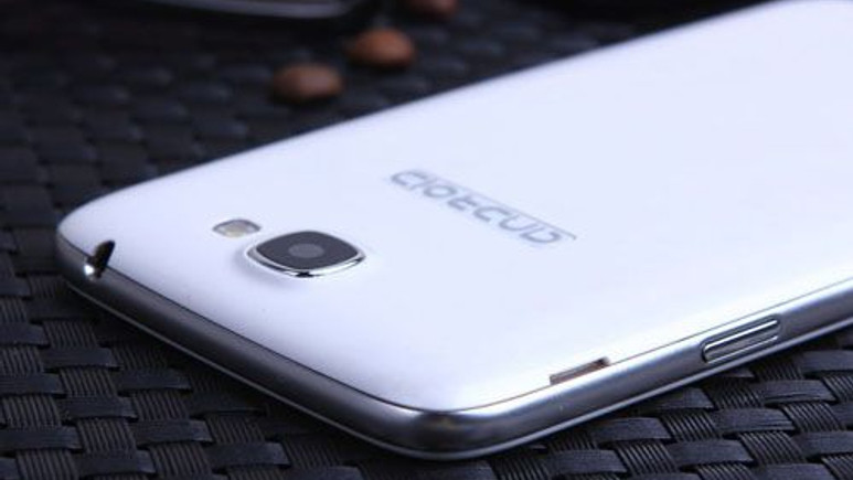 Samsung Galaxy Core düşük özelliklerle sunuldu