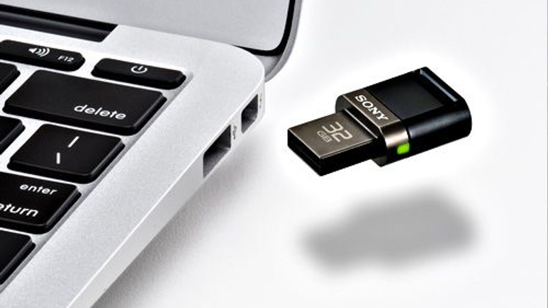 Sony'nin yeni USB belleği hem PC hem de telefonlar için!