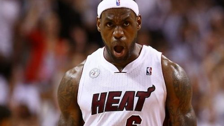 Lebron James, Samsung'a ateş püskürdü!