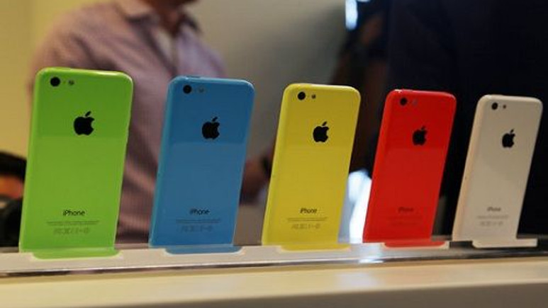 8GB iPhone 5C satışa sunuluyor