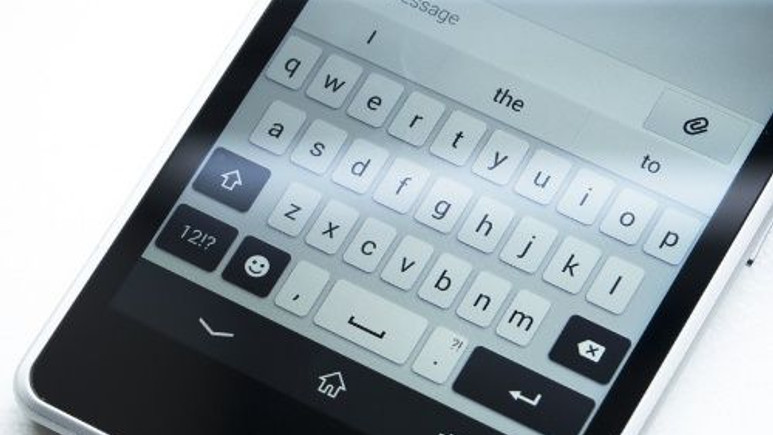 Sony'nin 'Xperia Keyboard' klavye uygulaması Google Play'de yerini aldı!