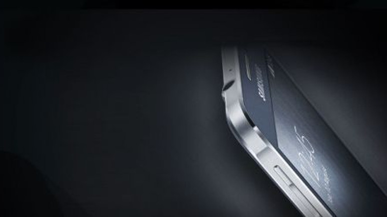 Galaxy Alpha'nın en güzel hali! Sadece 100 adet üretildi!