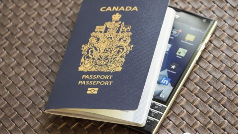 BlackBerry Passport böyle tasarlandı! (Video)