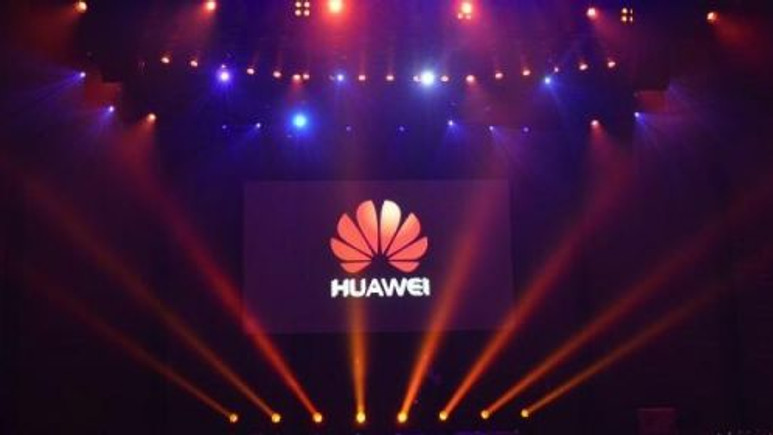 Huawei Honor 6 Plus'ın çift kamerası Galaxy S5, HTC One M8 ve iPhone 6 Plus'a karşı!