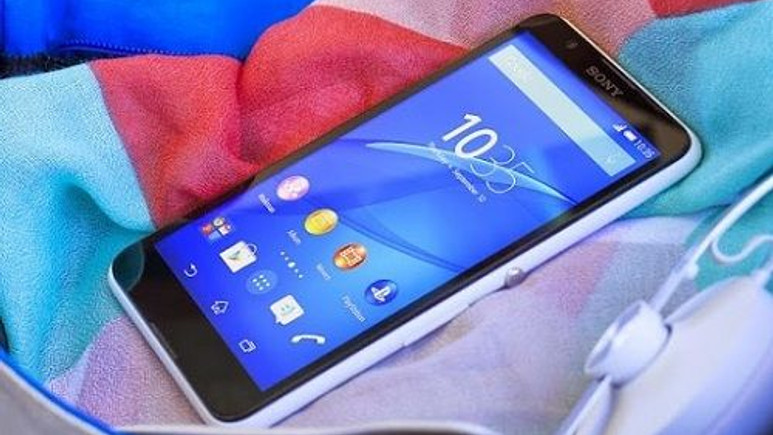 Sony'den yeni bir akıllı telefon: Xperia E4