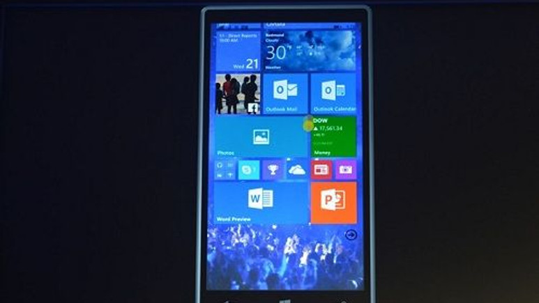 Windows 10, Lumia 1520 üzerinde görüntülendi