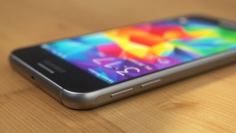 En iyi Galaxy S6 derlemesi (3D render çalışması)
