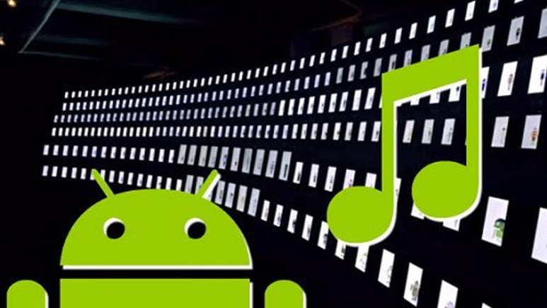 Uyum içinde şarkı söyleyen 300 Android cihazın korosunu dinleyin!