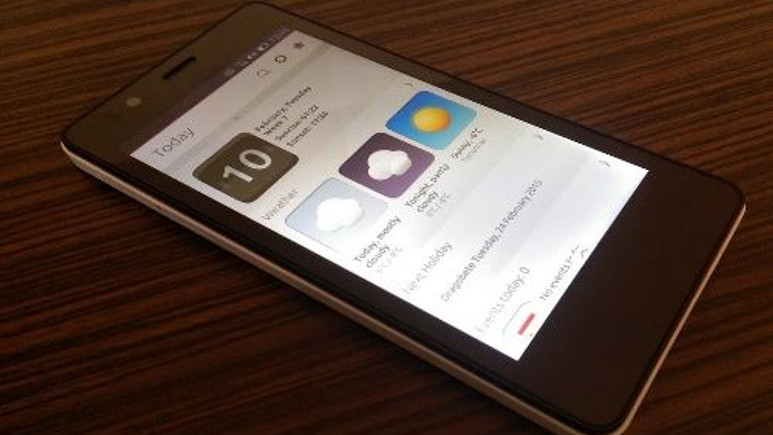 Ubuntu OS'lu akıllı telefon BQ Aquaris E4.5, yoğun ilgiye dayanamadı!