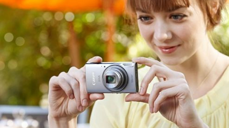 Teknolojik anneler Canon'la hem fotoğraf çekiyor hem de evde baskı yapıyor
