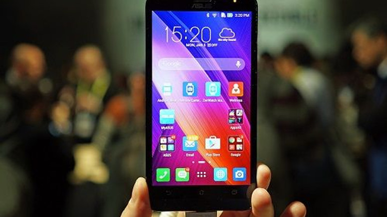 Asus 128GB’lik ZenFone 2’yi satışa çıkardı