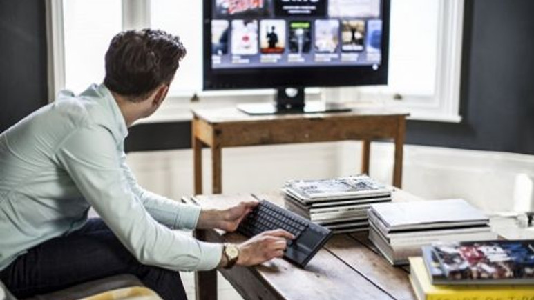 Logitech'ten Teknoloji Tutkunu Babalara Özel Hediyeler