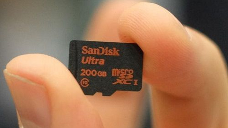 SanDisk’in 200GB’lık hafıza kartı satışa çıktı