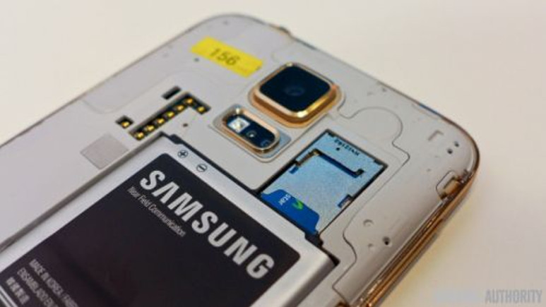 Samsung'un yeni pil teknolojisi ile Galaxy S6'ya 4000 mAh pil sığabilecek