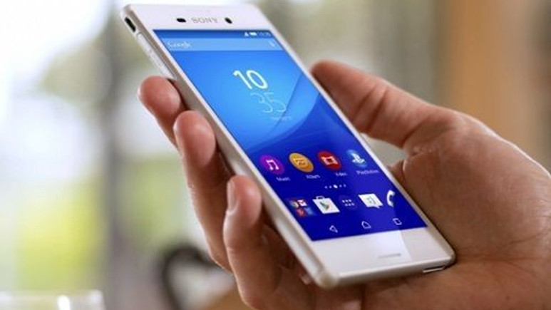 Sony'den Snapdragon 808'li akıllı telefon geliyor