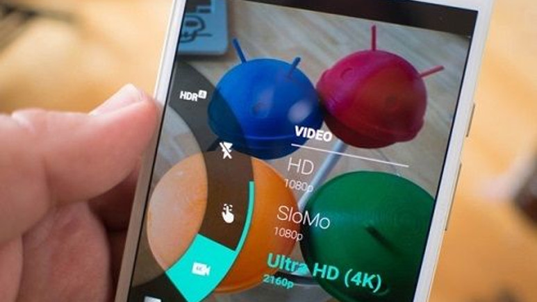 4K video kaydı gerçekleştiren 2015 model akıllı telefonlar