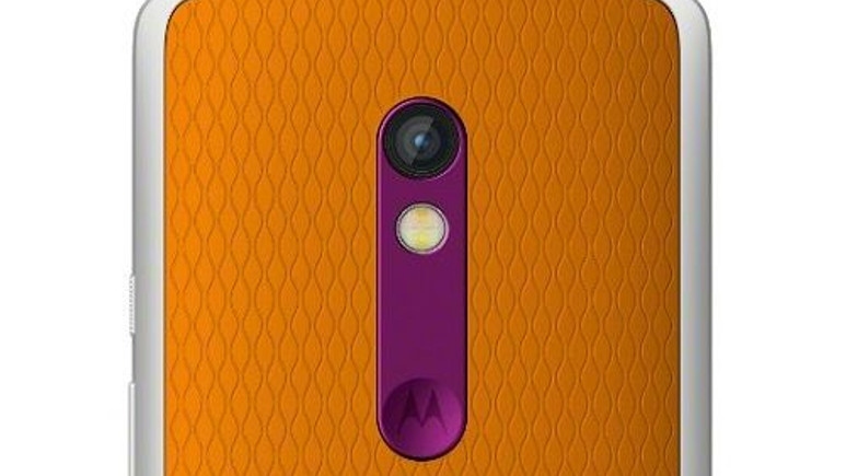 Motorola durmak bilmiyor: Karşınızda devasa piliyle Moto X Play!