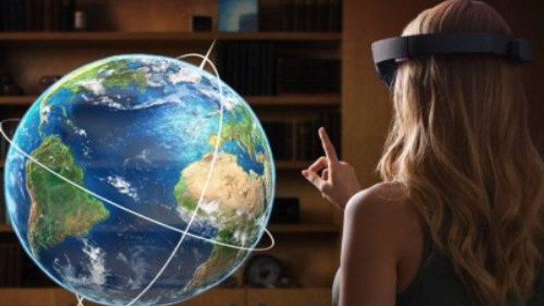 Microsoft'un HoloLens'i gelecek yıl son kullanıcıyla buluşacak!