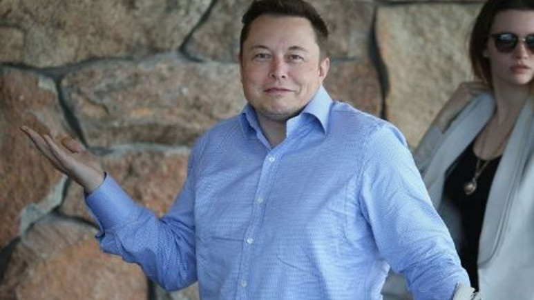 Tesla'dan yılan gibi hareket etme kabiliyetine sahip şarj cihazı! Video