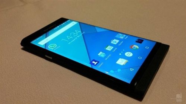 Androidli BlackBerry Venice'in en net görüntüleri