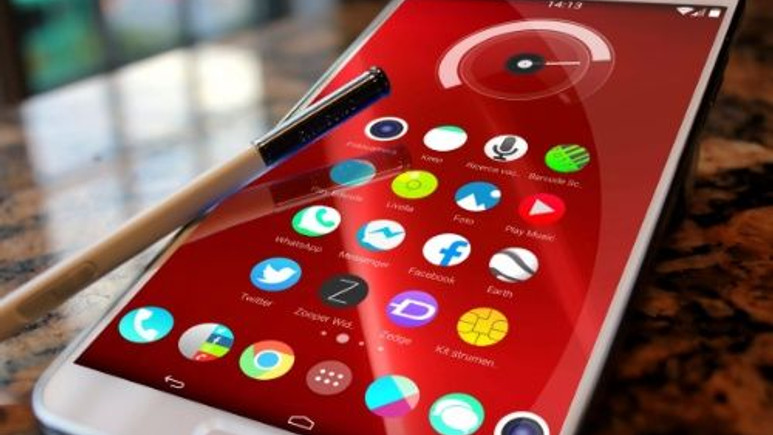Samsung Galaxy Note 5, 275 metreden boşluğa bırakıldı!