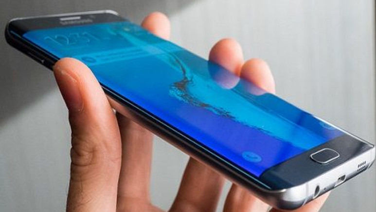 Samsung, Exynos 8890 ve 4GB RAM'e sahip yeni bir telefon hazırlıyor