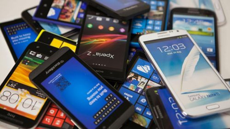 Akıllı telefon satışları üçüncü çeyrekte büyüdü