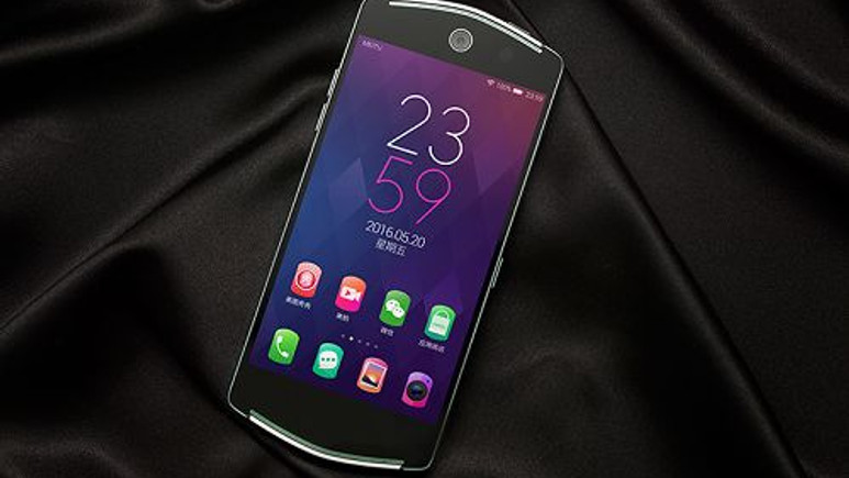 ''21MP ön kameralı'' Meitu V4 resmiyet kazandı