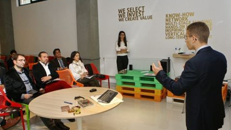 Başakşehir Living Lab'de İnovasyon yarışmasında final heyecanı