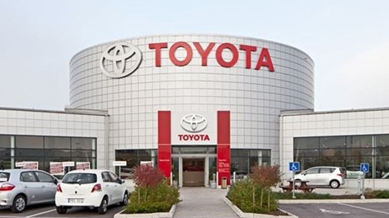 Bu da Toyota'nın kendi kendine giden otomobili!