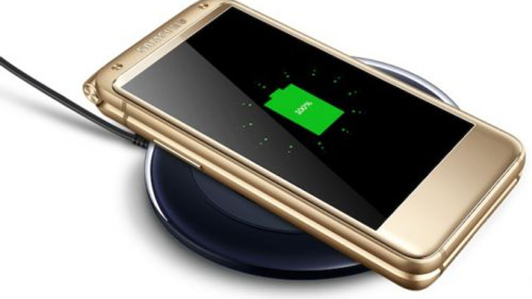 Samsung'un üst düzey kapaklı Android telefonu onaylandı
