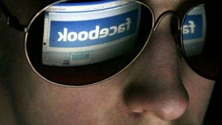 Hükümetlerin, Facebook kullanıcı verilerini isteme talebi arttı!