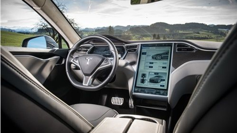 Tesla'dan yeni güncelleme!