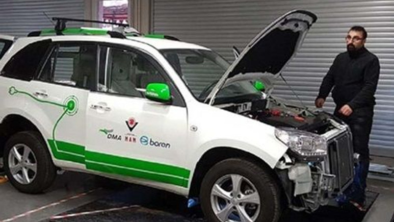 Hem bor hem de elektrikle çalışan otomobil geliyor!