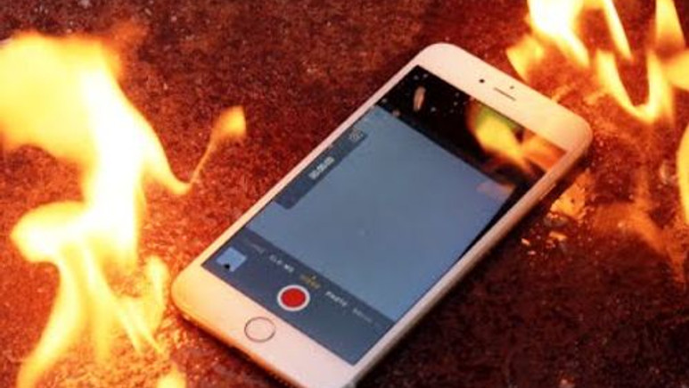 iPhone 6 Plus patladı! Apple değişim içim ücret istedi!