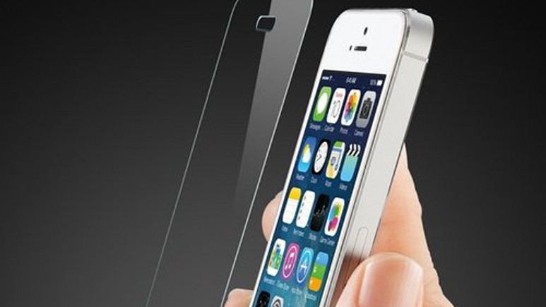 iPhone'a ekran koruyucu takmak artık çok kolay!