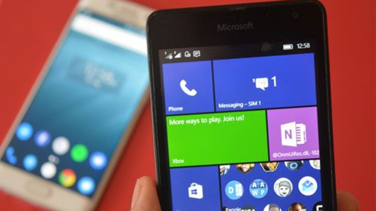 Windows Phone'a şirket içinden bir darbe daha geldi!