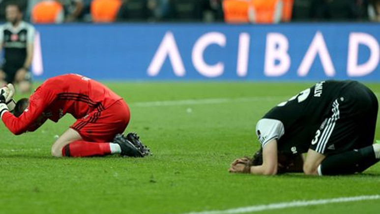 Beşiktaş - Fenerbahçe derbisi sonrası capsler kırdı geçirdi