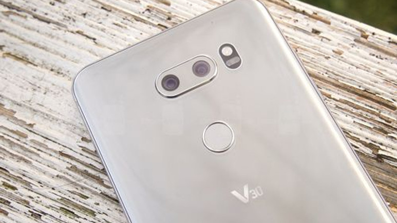 LG V30 kutu açılışı (Video)