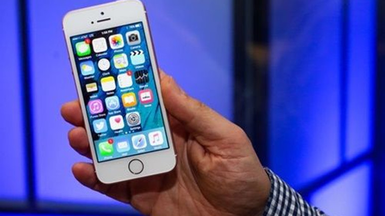 Yeni iPhone modellerinin isimleri ne olacak?