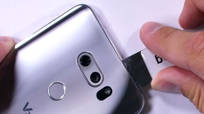 LG V30 ne kadar sağlam? (Video)