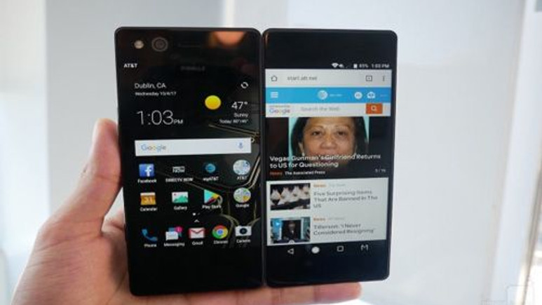 İşte katlanabilen çift ekranlı akıllı telefon ZTE Axon M