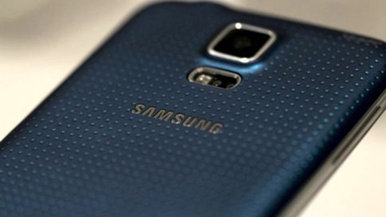 Samsung Galaxy Alpha burada da göründü